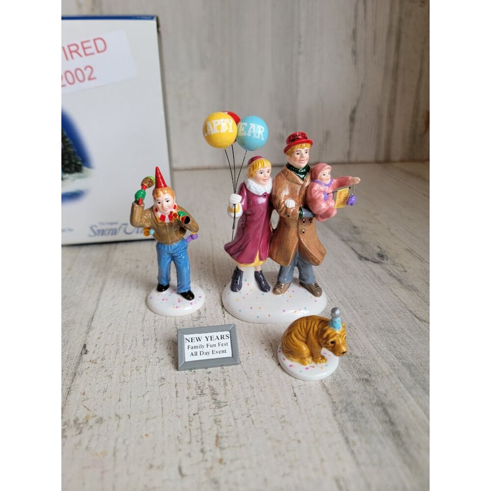 Dept 56 55124 Happy new year retired set village accessory xmas‎